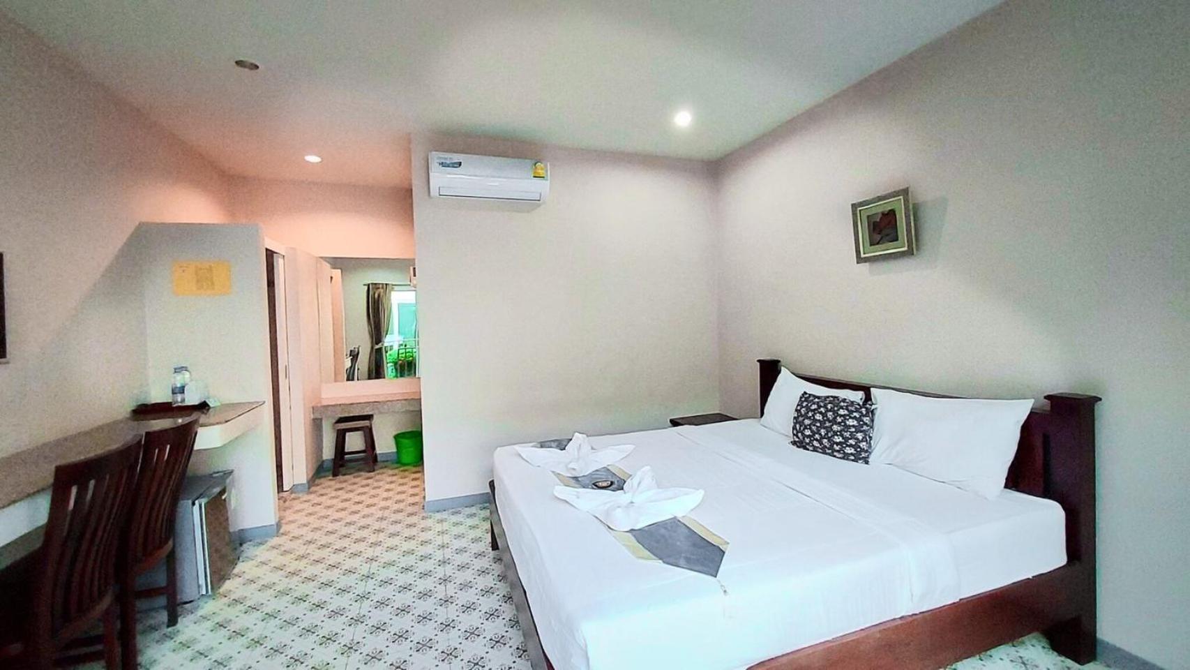 Baanloksouylokchay HHQ Quarto foto